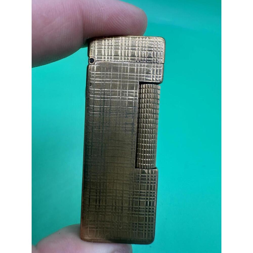 Vintage Dunhill Gold plated Lighter Made in Switzerland